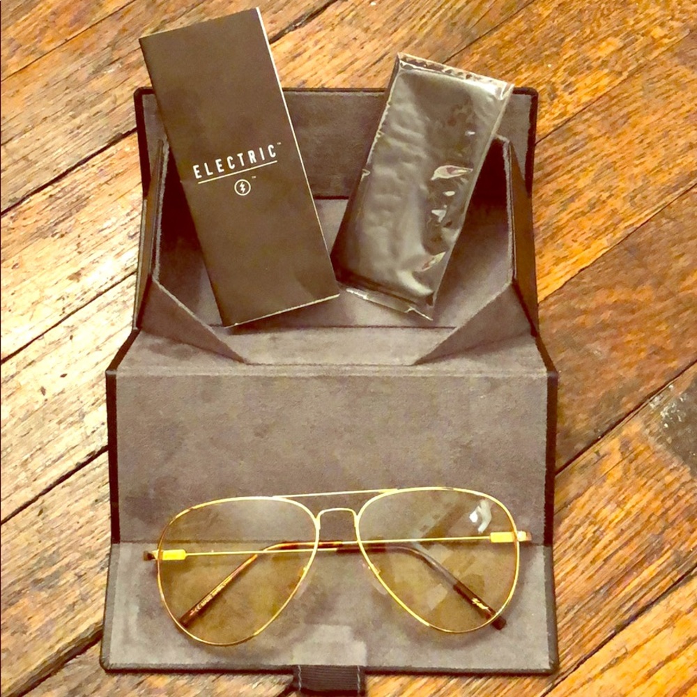 Sunglasses (unisex) amber/ gold tint